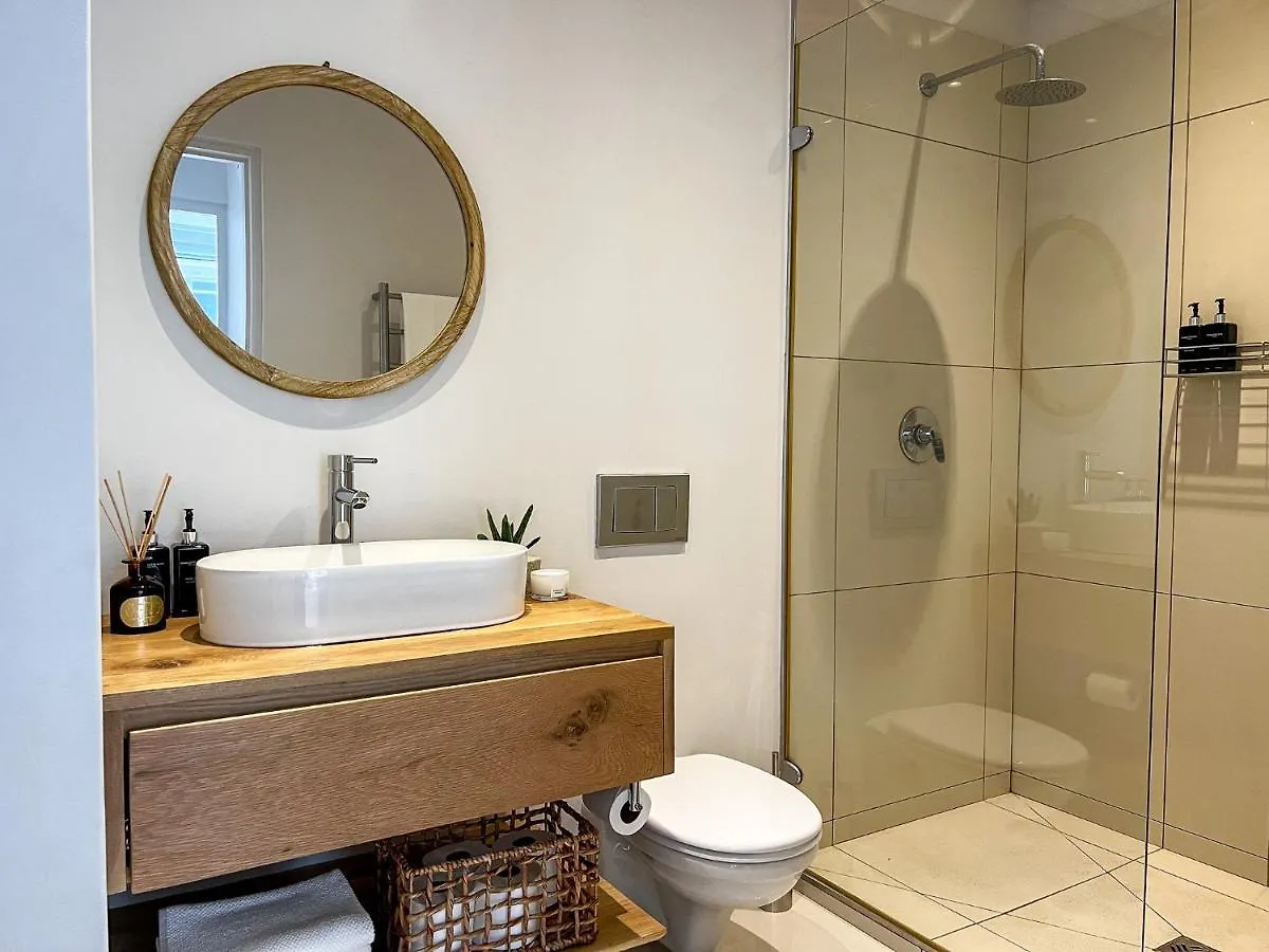 Luxury 1Br Green Point - Walk To Sea Point Promenade! Rooftop Pool, Secure Parking Cape Town South Africa
